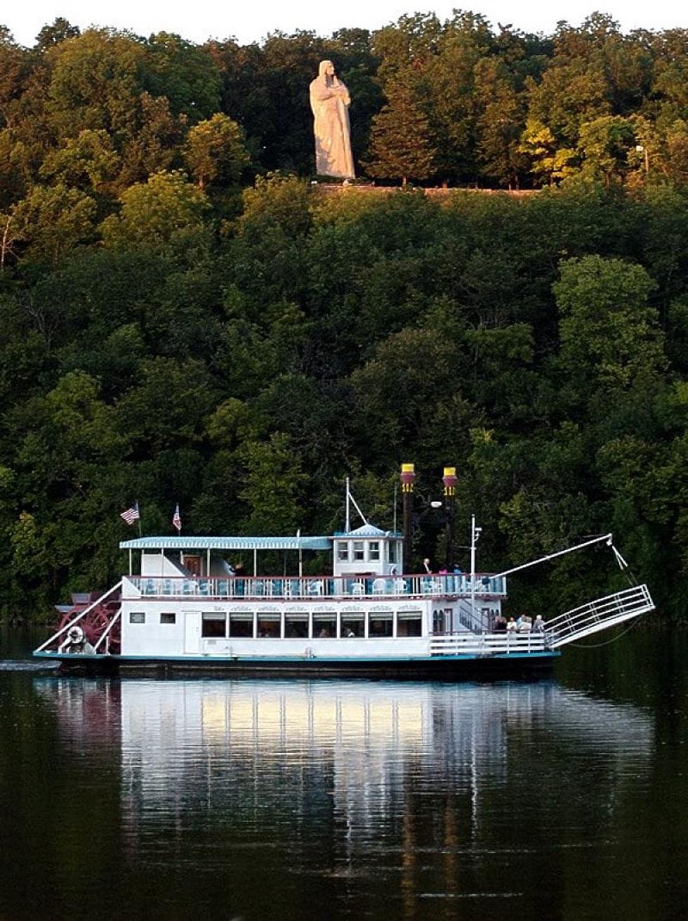 Enjoy a Unique Dining Experience on the River in Oregon This Summer