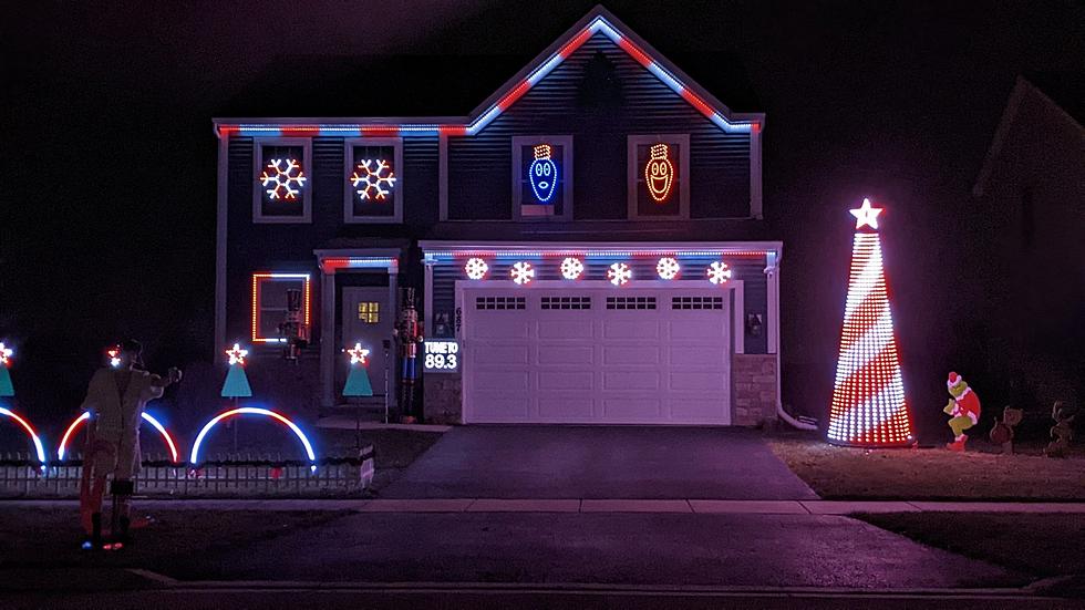 Check Out This Unique Holiday Light Display in IL