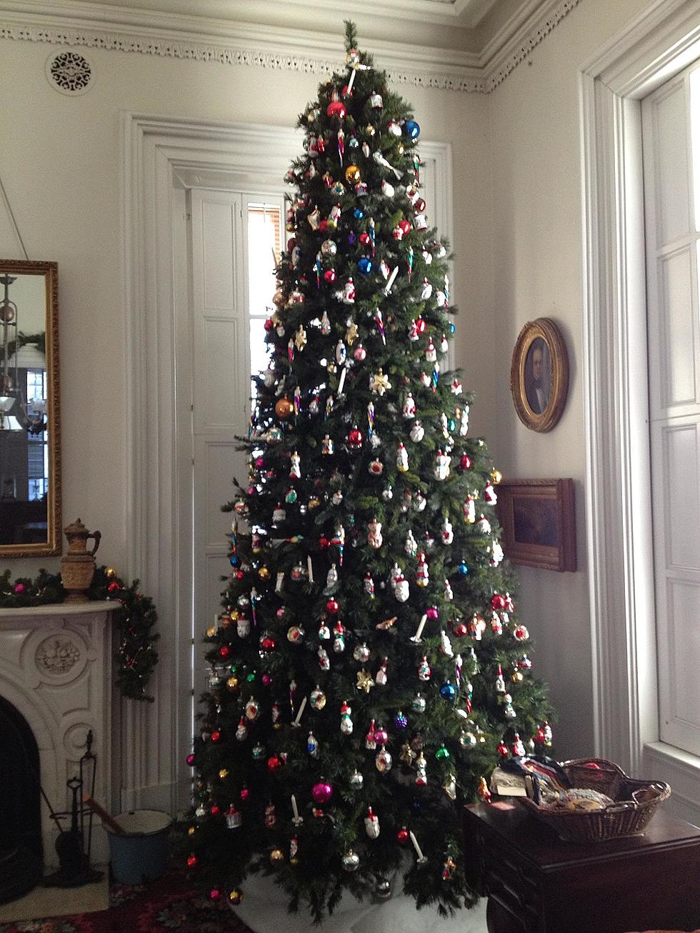 Did You Know You Can Tour 130 Decorated Trees All In One Historical Wisconsin House?
