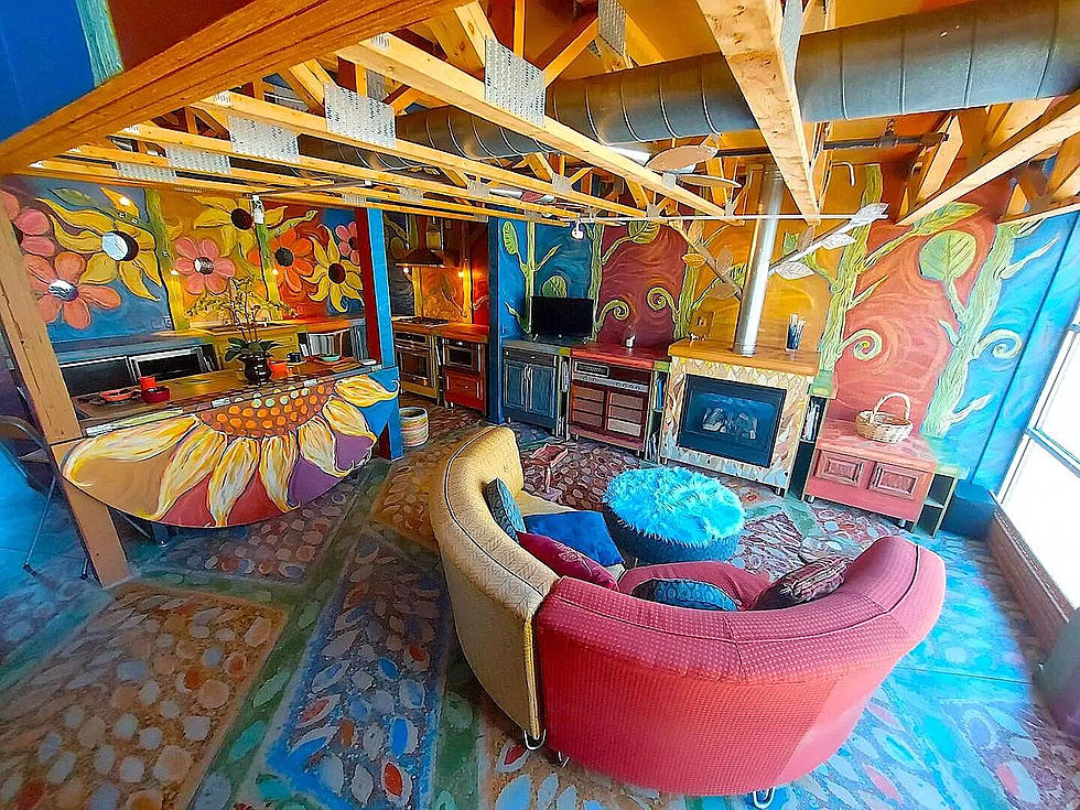 Never Have a Gloomy Day Inside This Mural-Covered Wisconsin Home