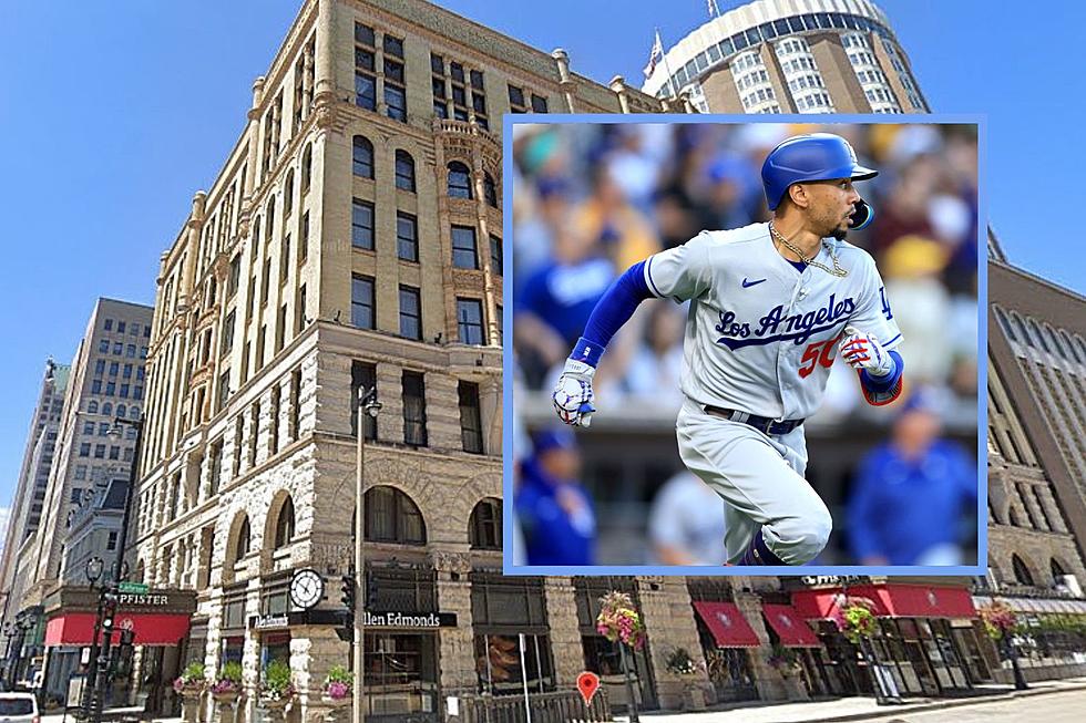 An MLB Player Was Too Nervous to Stay At One Wisconsin Hotel?
