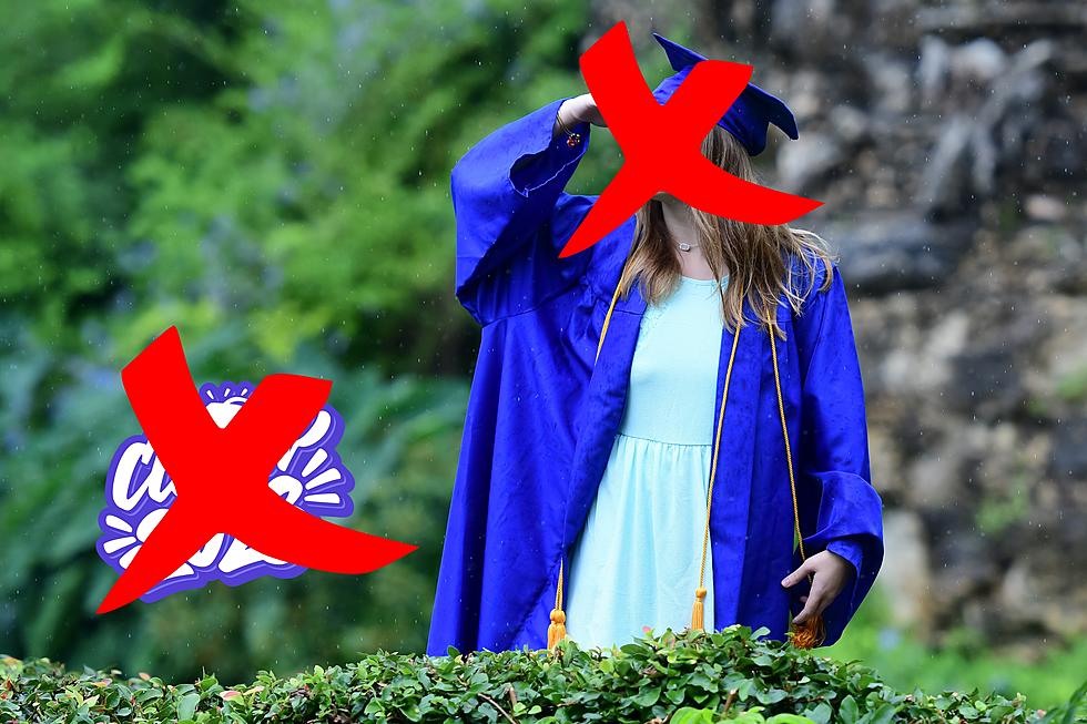 Stop Posting Your High School Graduation Pics and Senior Portraits NOW