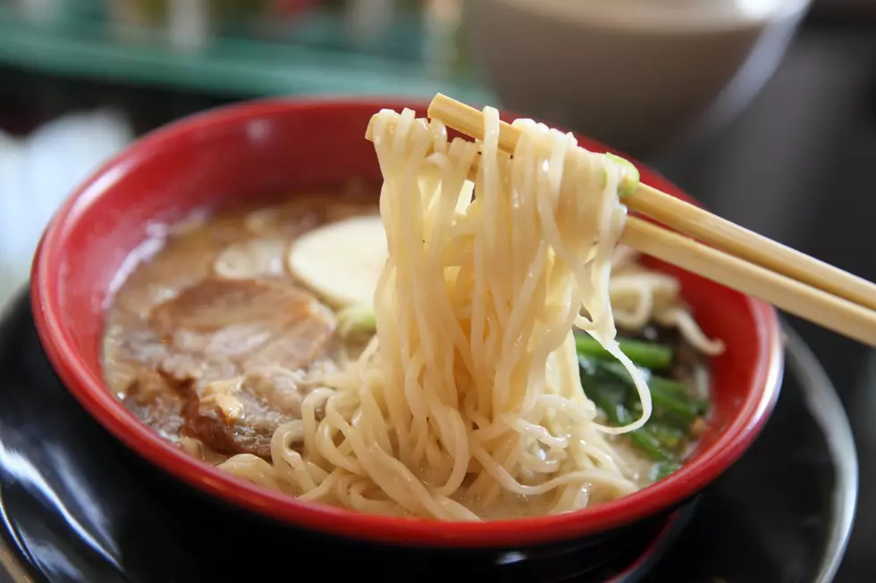 Nude Man Sneaks Into Restaurant, Eats Ramen Noodles