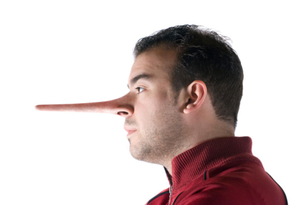5 Signs Someone Is Lying To You