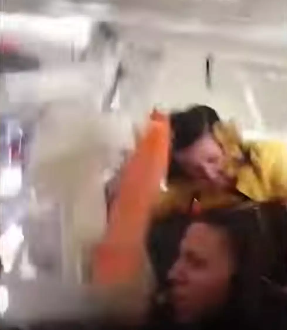 [VIDEO] Extreme Turbulence Slams Flight Attendant into Ceiling