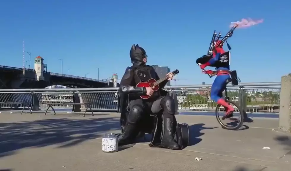 VIDEO: ‘Ukulele Batman’ vs. ‘Unicycle Bagpipes Spiderman’