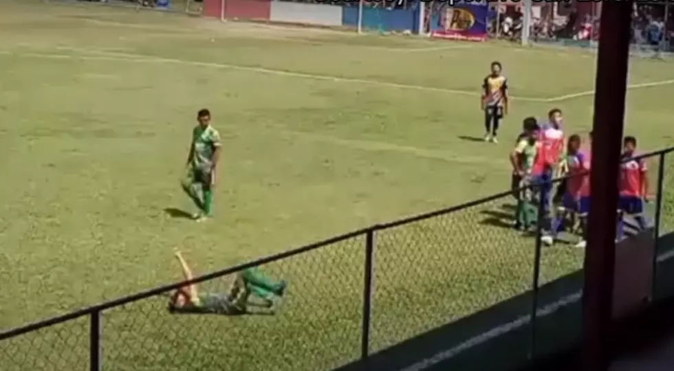 Soccer Player &#8216;Flops&#8217; by Hitting Himself in the Face with a Rock (VIDEO)