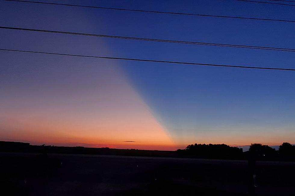 Did you see the ‘Split Color Sunset’ in Iowa on Sunday?
