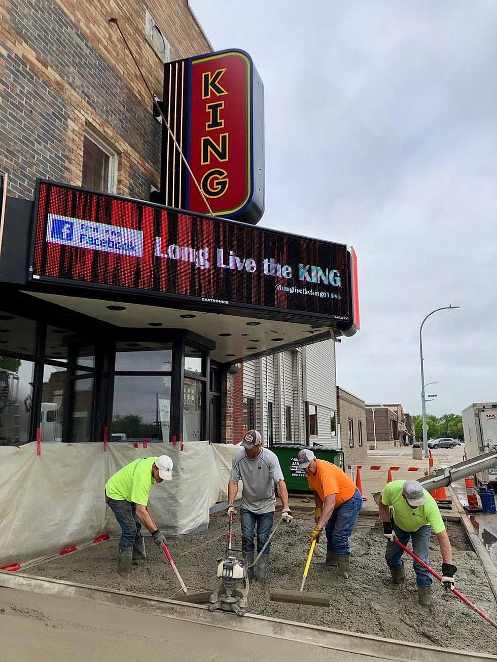 A Renovated Theatre Rejuvenates Small Iowa Community