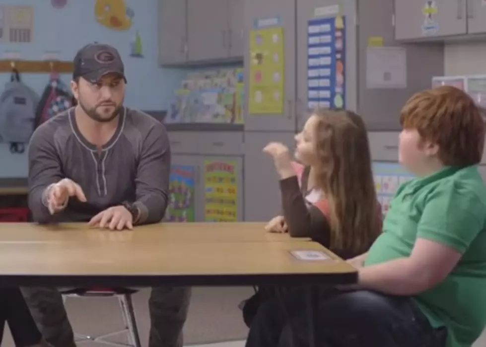 Tyler Farr Gets Some Funny Advice From Some Young Fans
