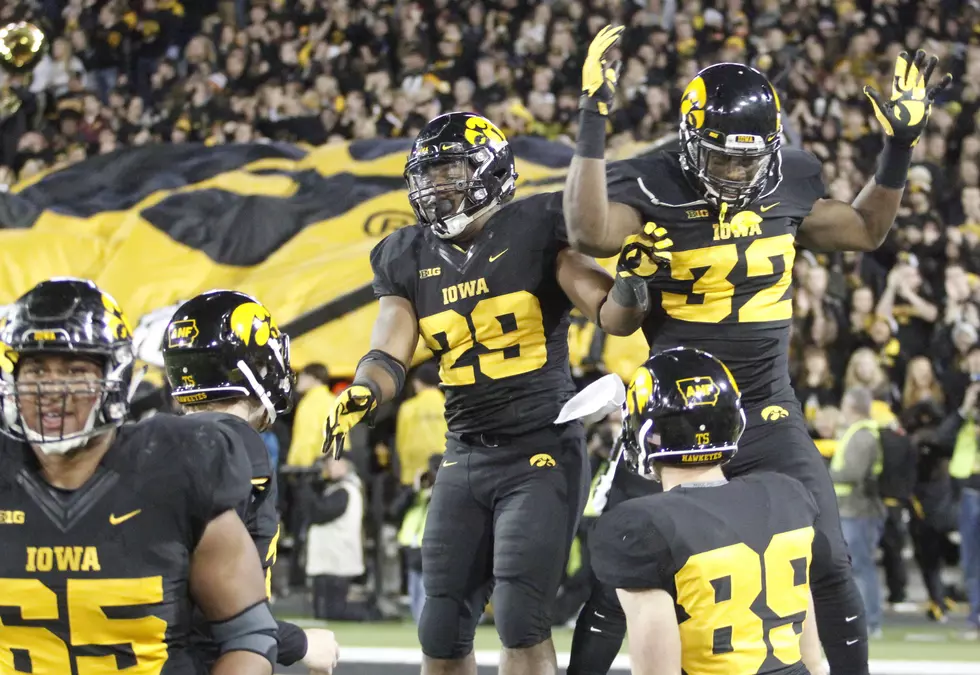 Hawkeyes Set School Record With 10-0 Start [Video]