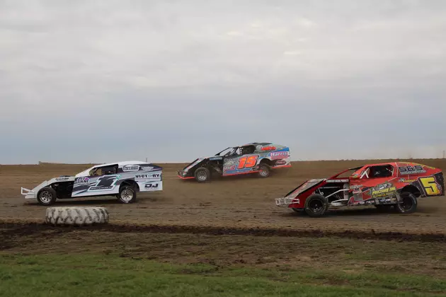 A Few Dirt Track Racing Specials this Weekend in Iowa