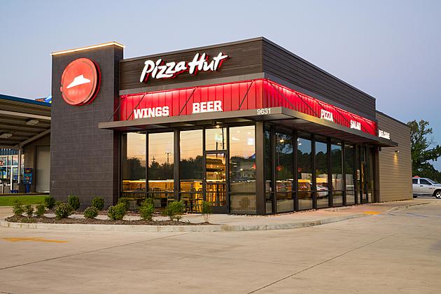 Pizza Hut is Giving Free Pizzas to 2020 Seniors