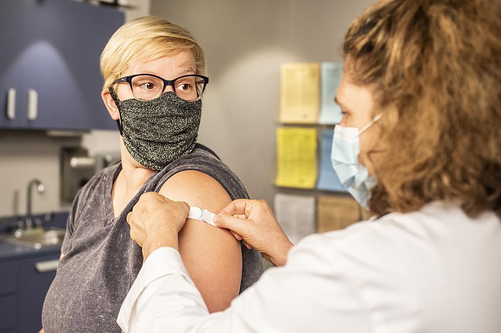 Gov. Reynolds Sets Vax Goal: 75% of Iowans Vaccinated by July
