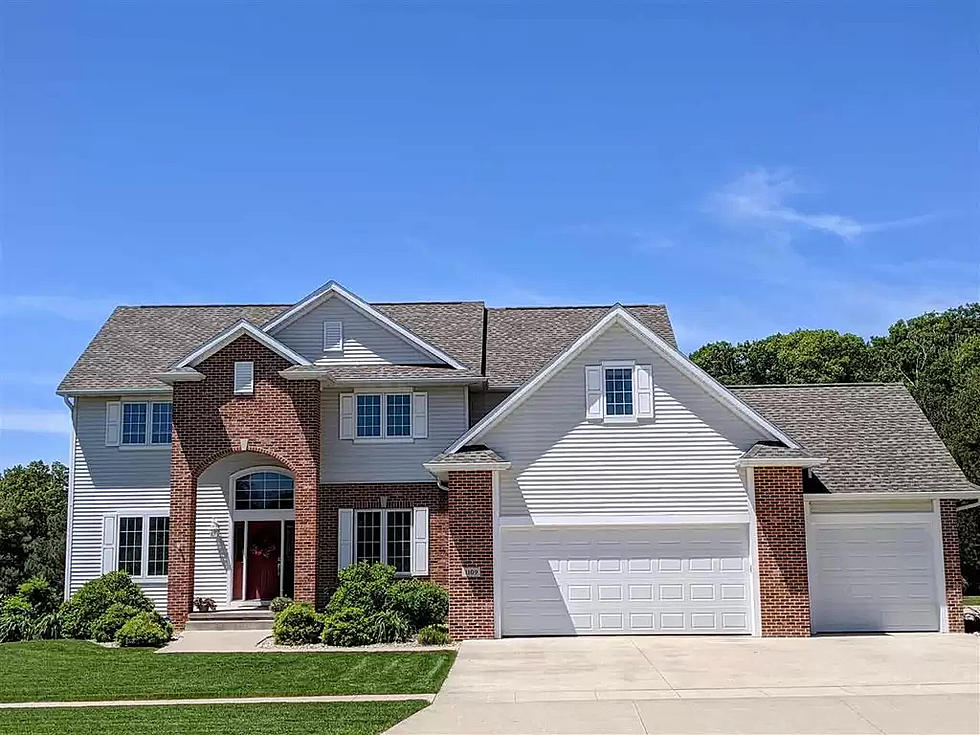 9 Pics of the Most Expensive Home Available in Waverly, Iowa