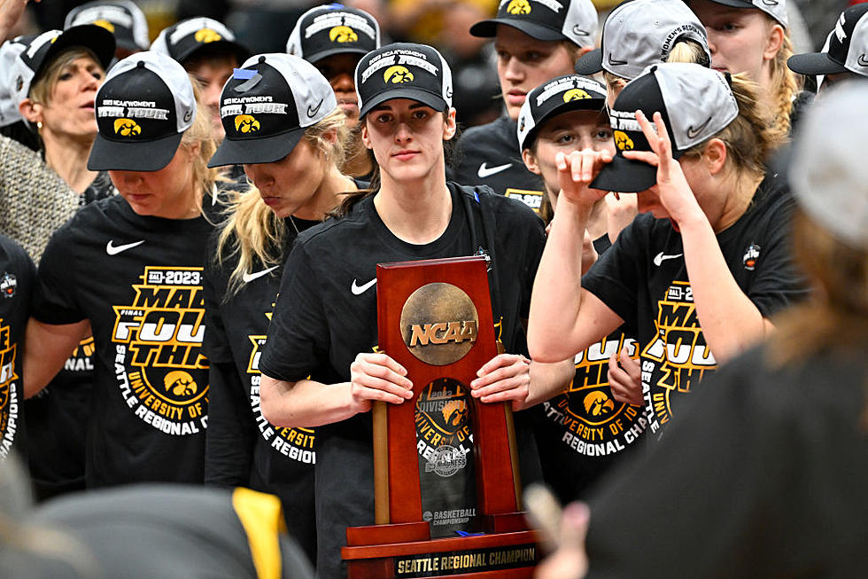 If You Want Final 4 Hawkeye Merch, You’d Better Act Fast