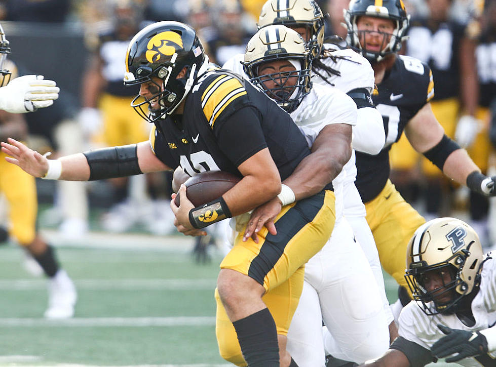 Hawkeyes Starting QB Will Have Extra Motivation This Saturday
