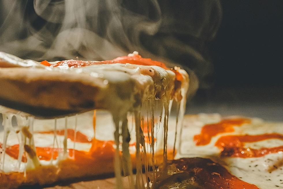 What Are The Busiest Days of the Year for Pizza Places in Iowa?