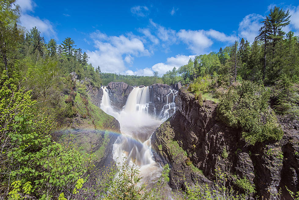 Visit This Beautiful Waterfall In Minnesota To Ditch The Summer Heat