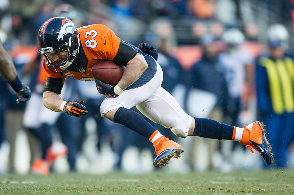 Broncos’ Wes Welker Leaves Game with Concussion