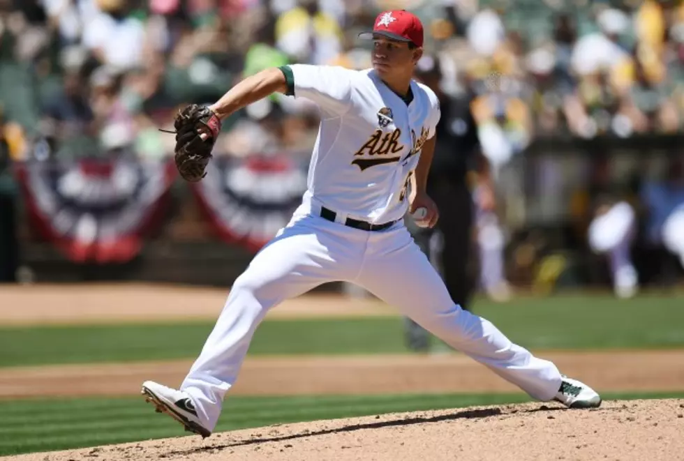 A&#8217;s Deal Tommy Milone to Twins For Sam Fuld