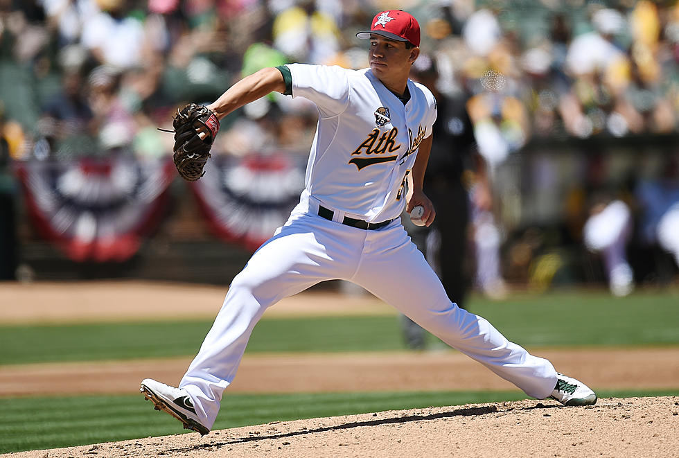 A’s Deal Tommy Milone to Twins For Sam Fuld
