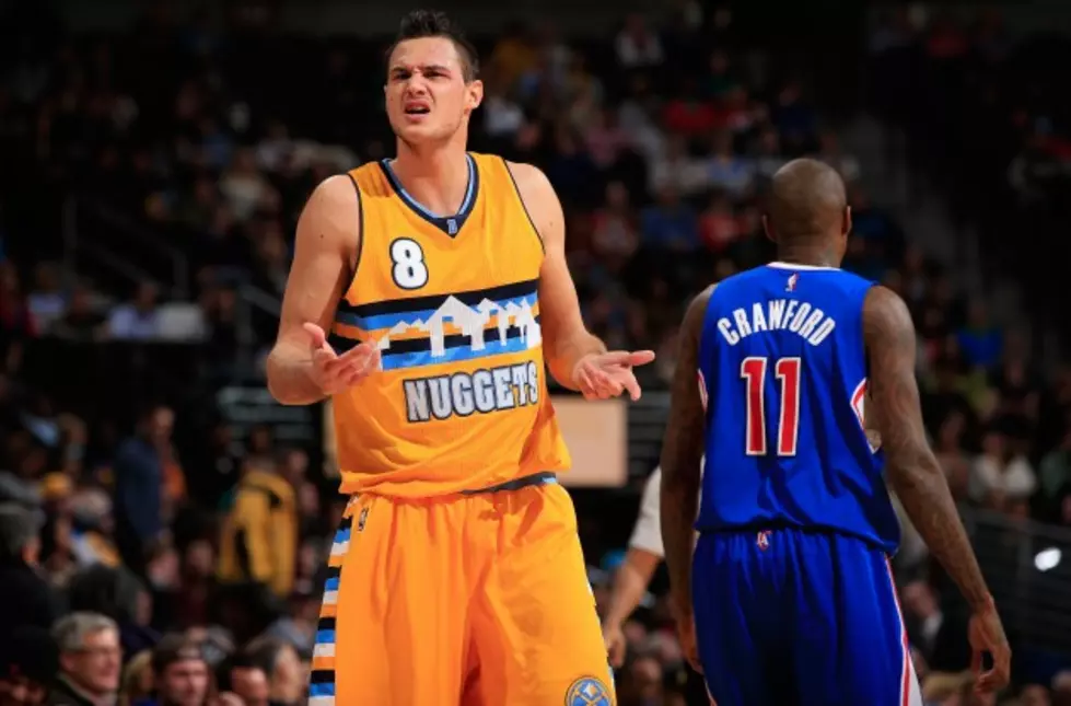 Nuggets&#8217; Gallinari Out After Tearing Meniscus in Right Knee