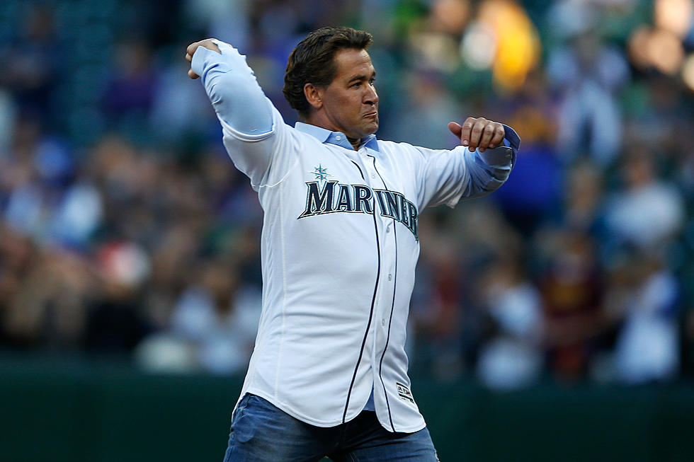 Former Mariner Boone Causes Stir + More MLB News