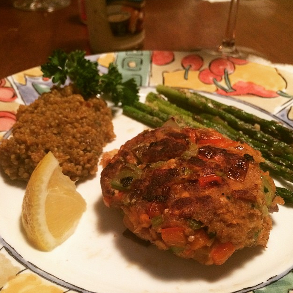From Michelle’s Kitchen: Salmon Cakes and Roasted Asparagus