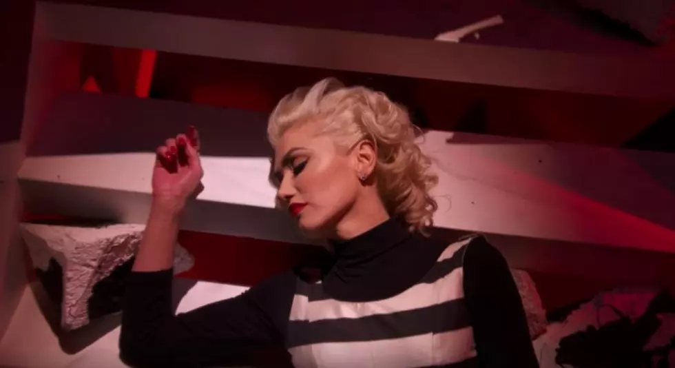 What Store in Idaho Carries the Dress Gwen Stefani is Wearing?