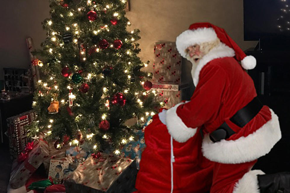 To Believe, Or Not To Believe? When Do You Break The News About Santa?