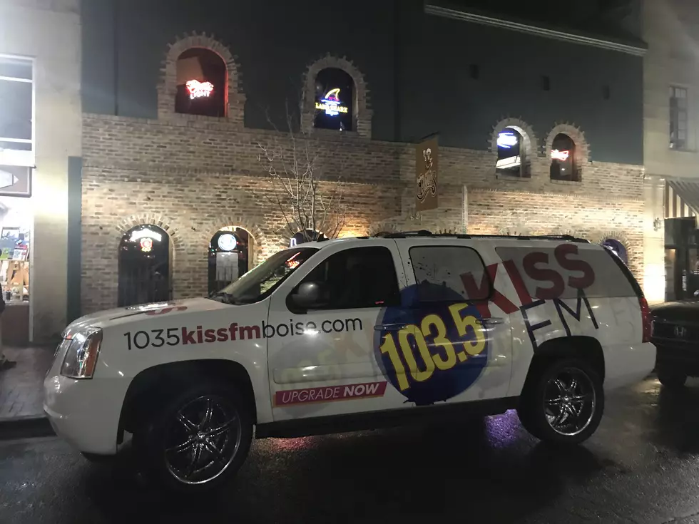 103.5 KISS FM Returns to Humpin’ Hannah’s