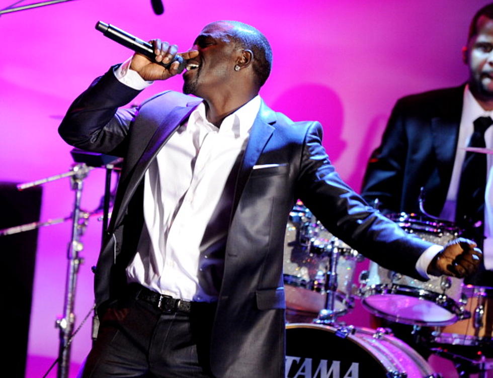 Akon To Burn Michael’s Music