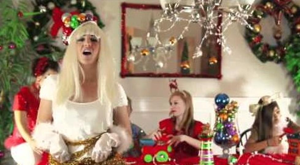 Poker Claus – Lady GaGa Christmas Parody [VIDEO]