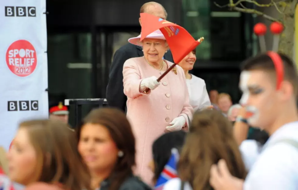 Britain&#8217;s Queen Elizabeth Adds New Title &#8211; Wedding Crasher [VIDEO]