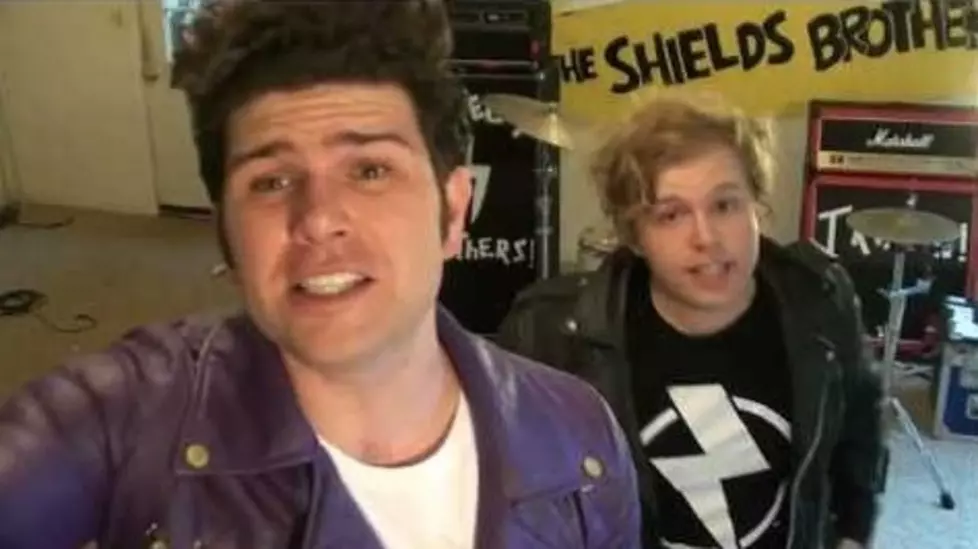 The Shields Brothers Cover Call Me Maybe [VIDEO]