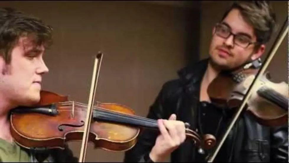 Subway Violinists Perform Taylor Swift&#8217;s I Knew You Were Trouble [VIDEO]