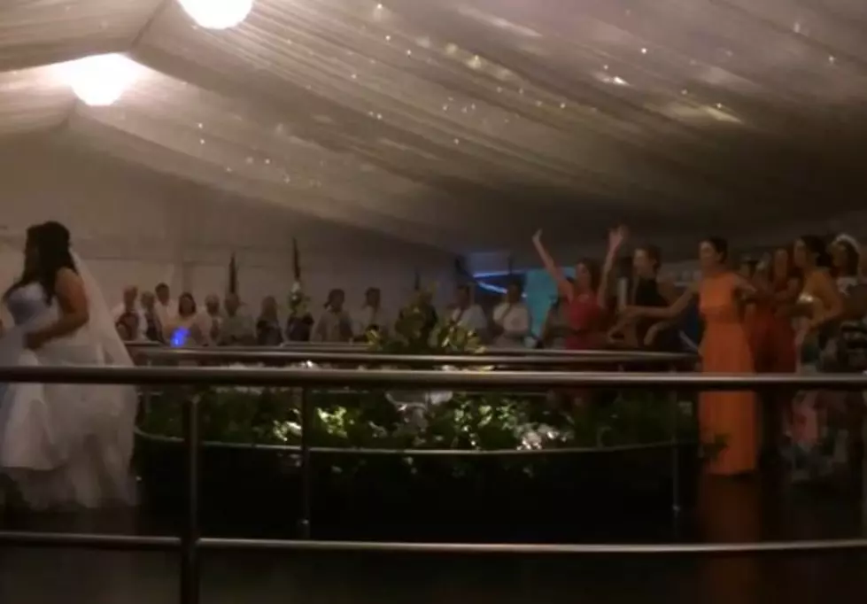 Epic Bridal Bouquet Toss Will Make You LOL [VIDEO]