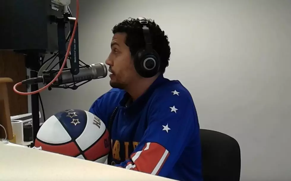 Harlem Globetrotter El Gato Melendez Answers Most Searched Questions About the Team [VIDEO]