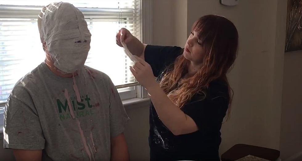Watch Ryan O’Bryan Get a Plaster Mold of His Face [VIDEO]