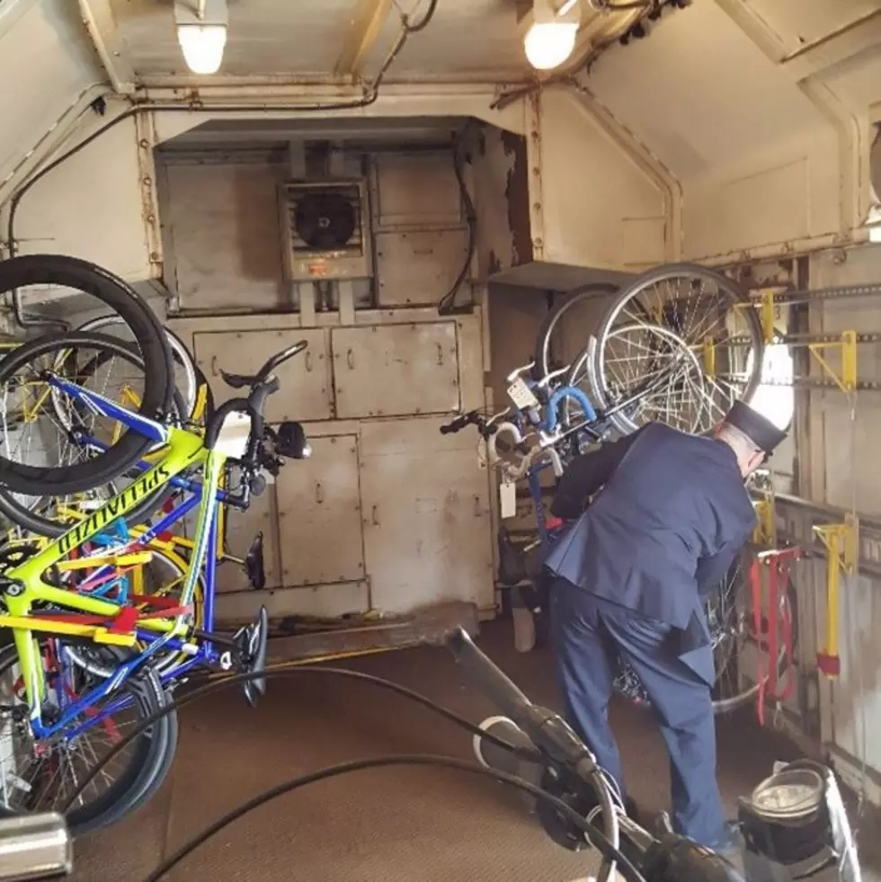 Ride the Rails on Two Wheels: Amtrak To Allow Bicycles on Trains to Chicago