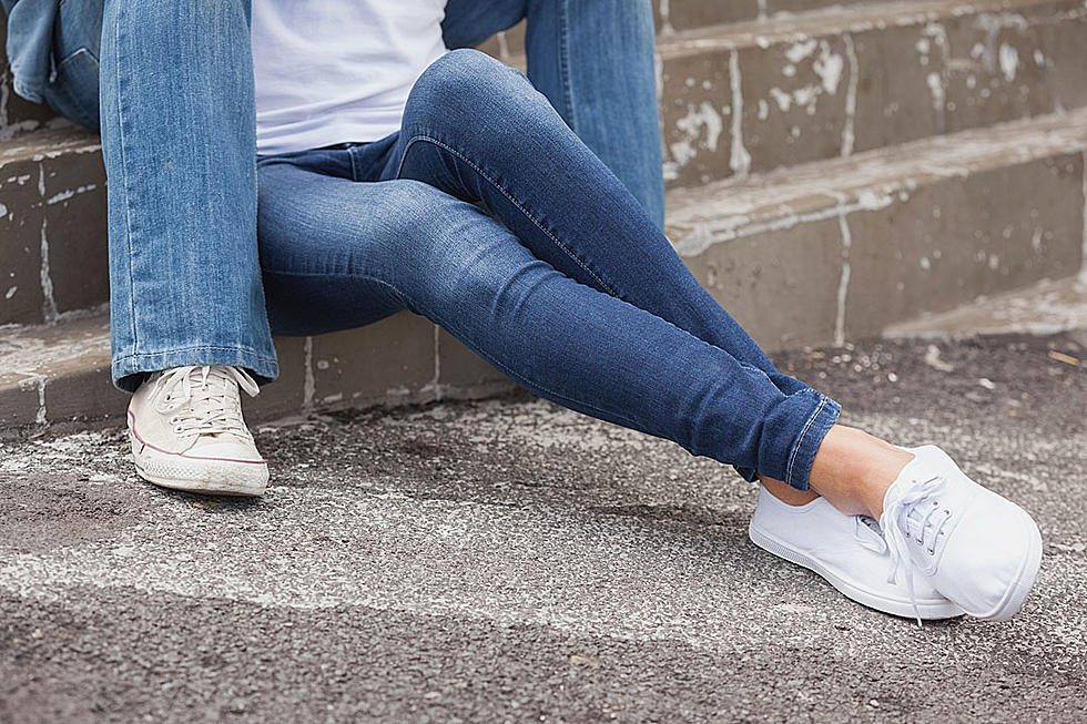 School’s Proposed Skinny Jeans Ban Has Students Seeing Red