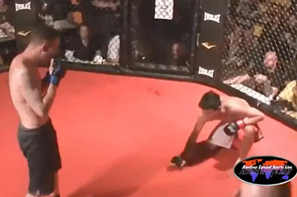 MMA Fighter Taps Out While Crushing Opponent – You’ll Never Guess Why [VIDEO]