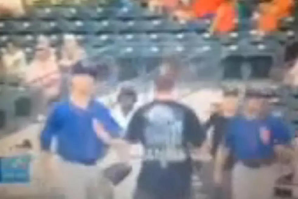 Drunk Fan Rushes Mound to Fight Pitcher in Rockhounds/Hooks Game [VIDEO]