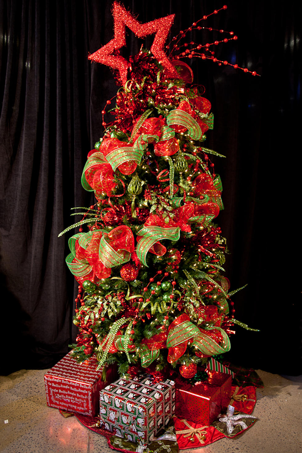 Christmas Wish Tree Up for Bid At Gaylord Opryland’s Hall of Trees
