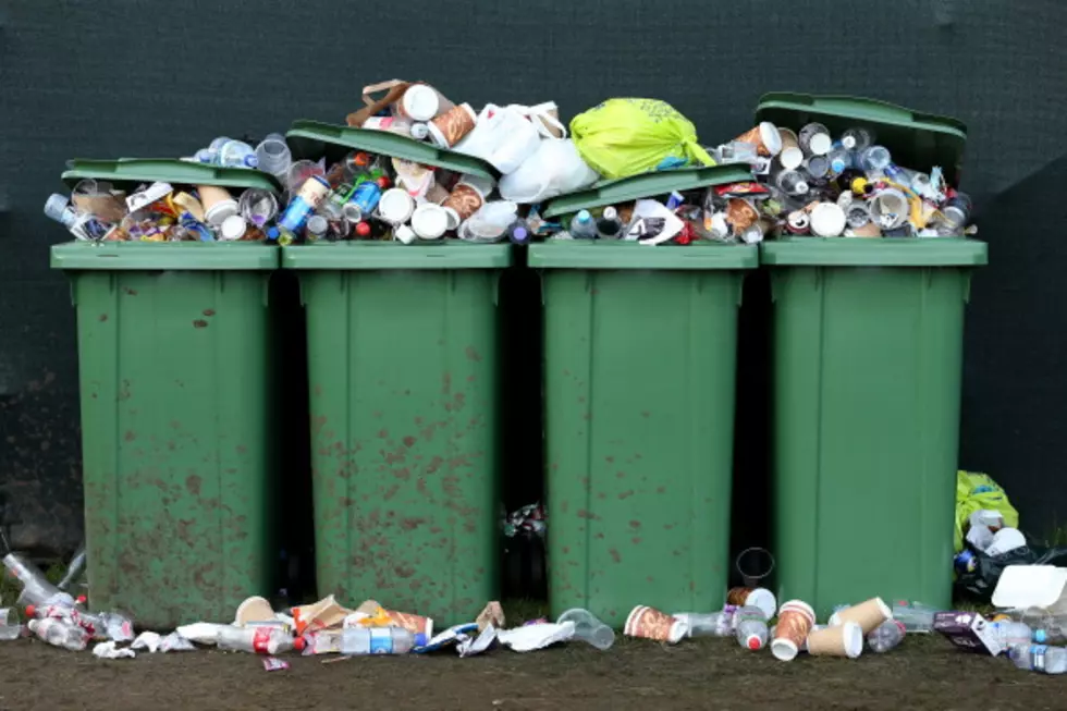 Five Items That Should Never Be Thrown In The Trash (VIDEO)