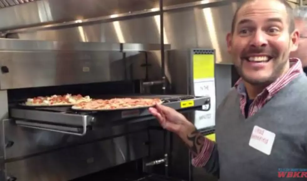 Exclusive Kitchen Tour of Donatos Pizza Owensboro [Video]