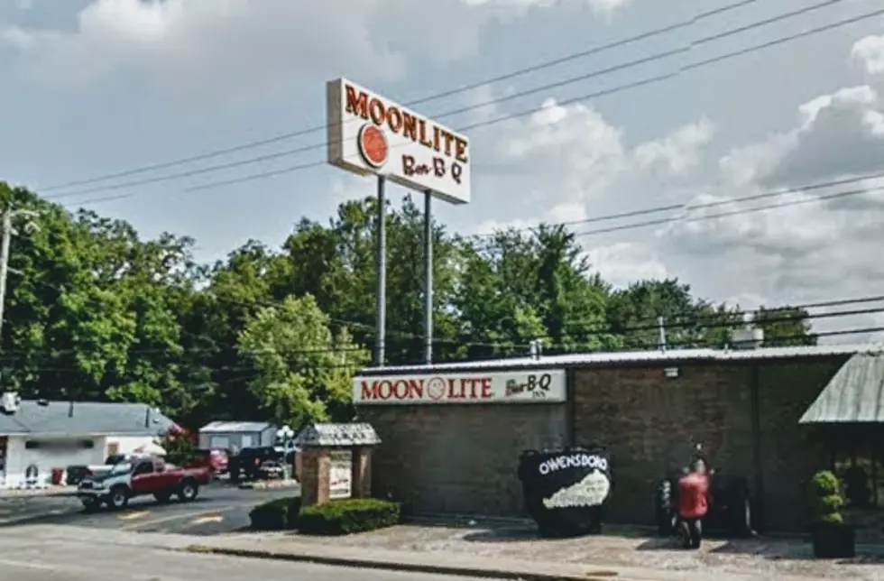 Moonlite Bar-B-Q Receives a Hall of Fame Award at the Kentucky State Fair