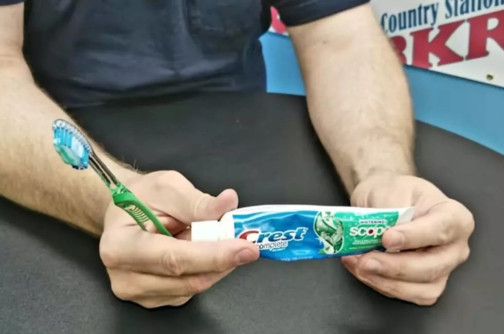 #LifeHack: How to Save Money Getting Toothpaste Out of the Tube [VIDEO]