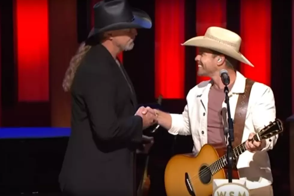 Watch Dustin Lynch Become Newest Grand Ole Opry Member [VIDEO]